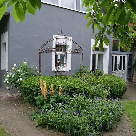 Derhof Apartment *